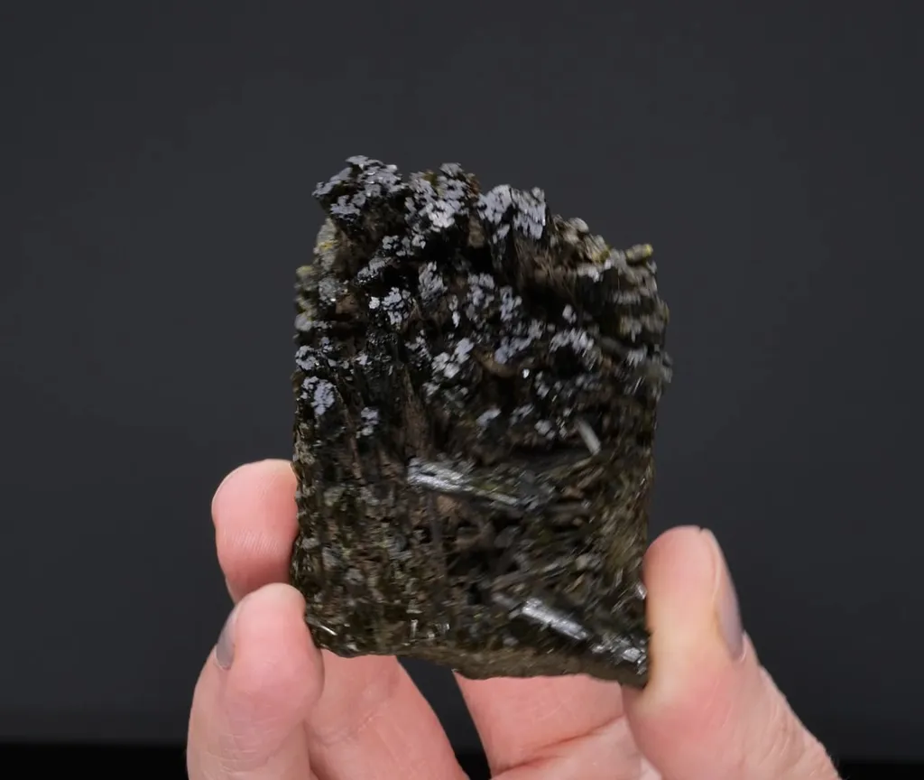 Epidote - image 2