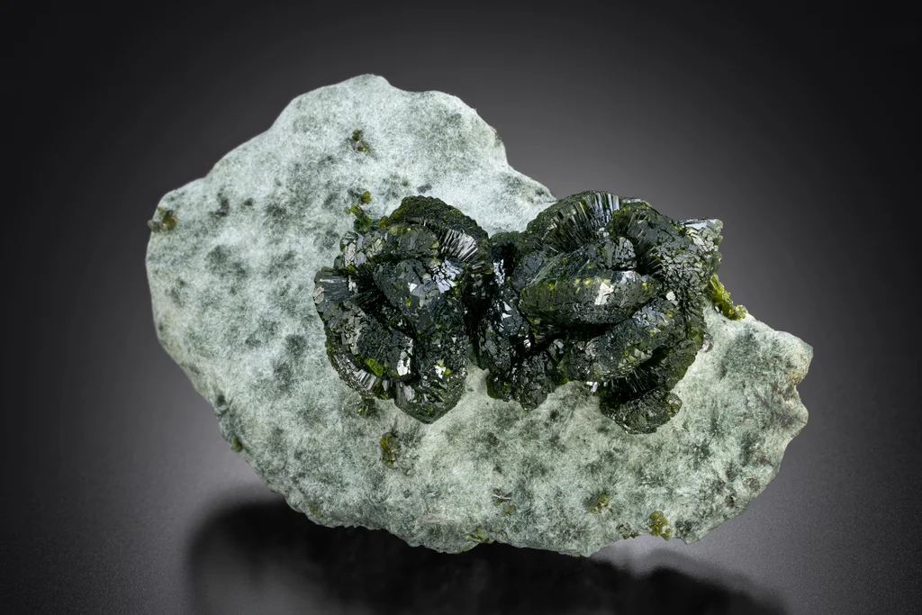 Epidote from Imilchil Caïdat, Imilchil Cercle, Midelt Province, Drâa-Tafilalet Region, Morocco - image 3