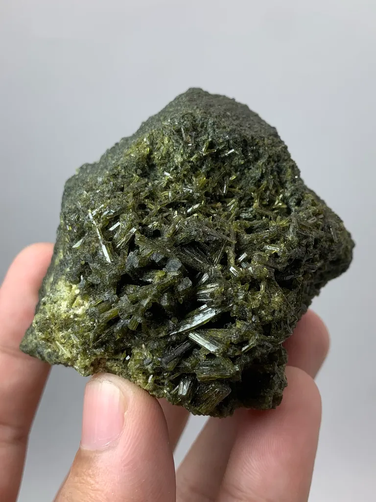 Epidote from Pakistan - image 5