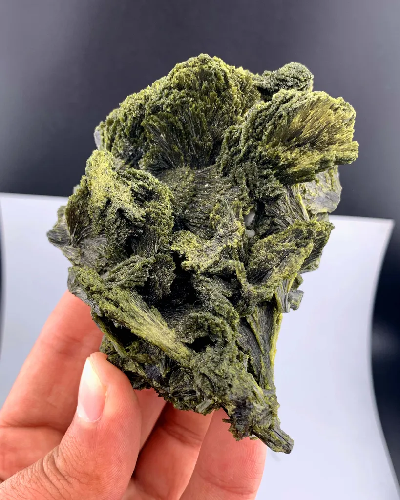 Epidote from Pakistan - image 8