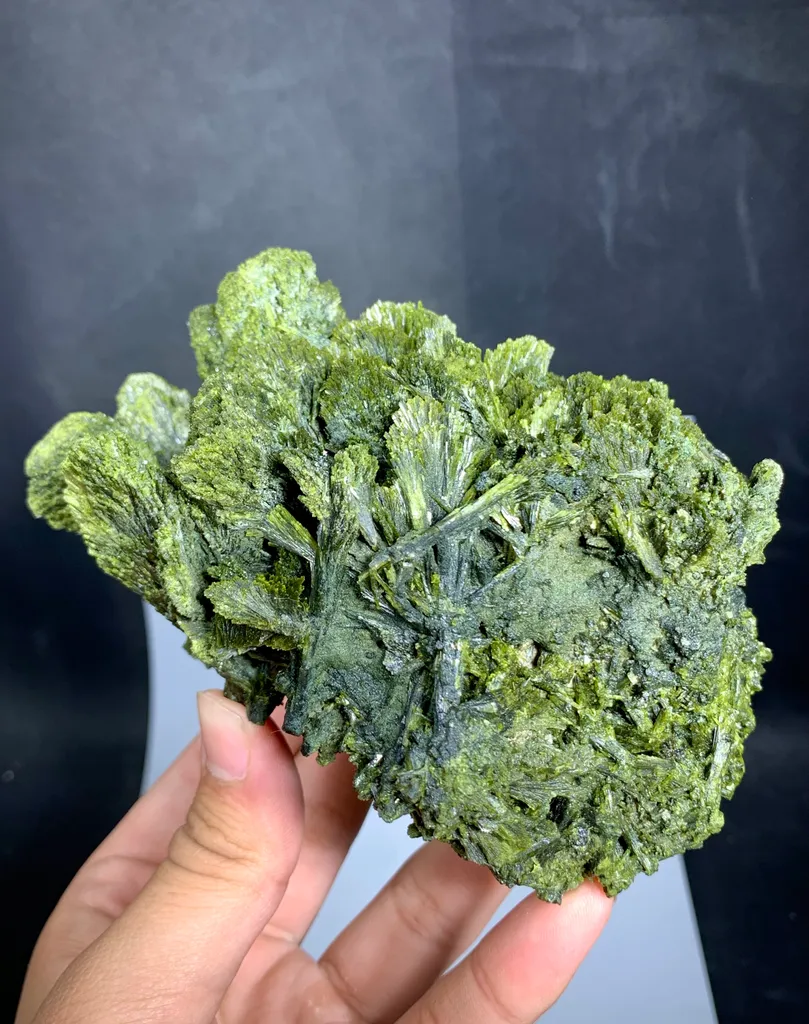 Epidote from Pakistan - image 7