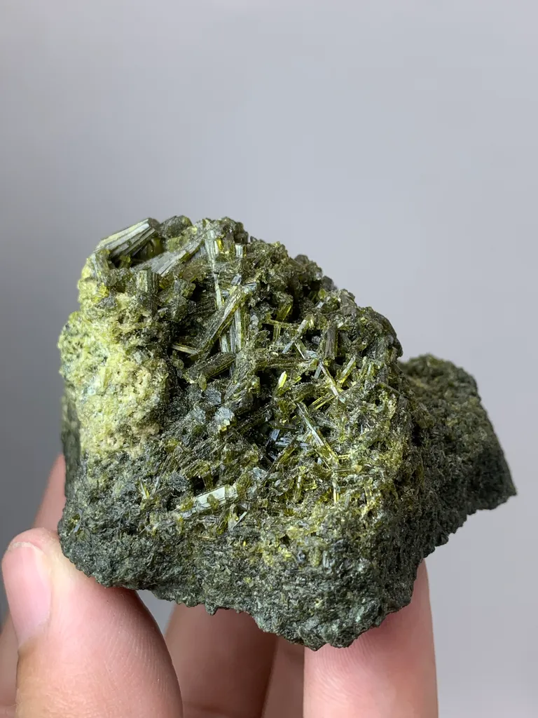 Epidote from Pakistan image