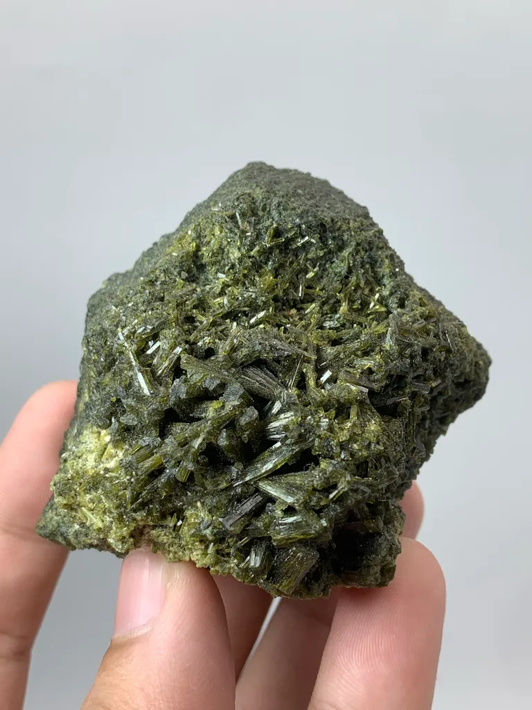 Epidote from Pakistan - image 9