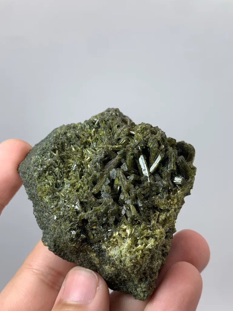 Epidote from Pakistan - image 8