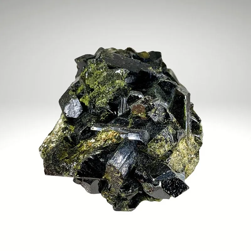 Epidote from Pakistan, Balochistan, Kharan District - image 3