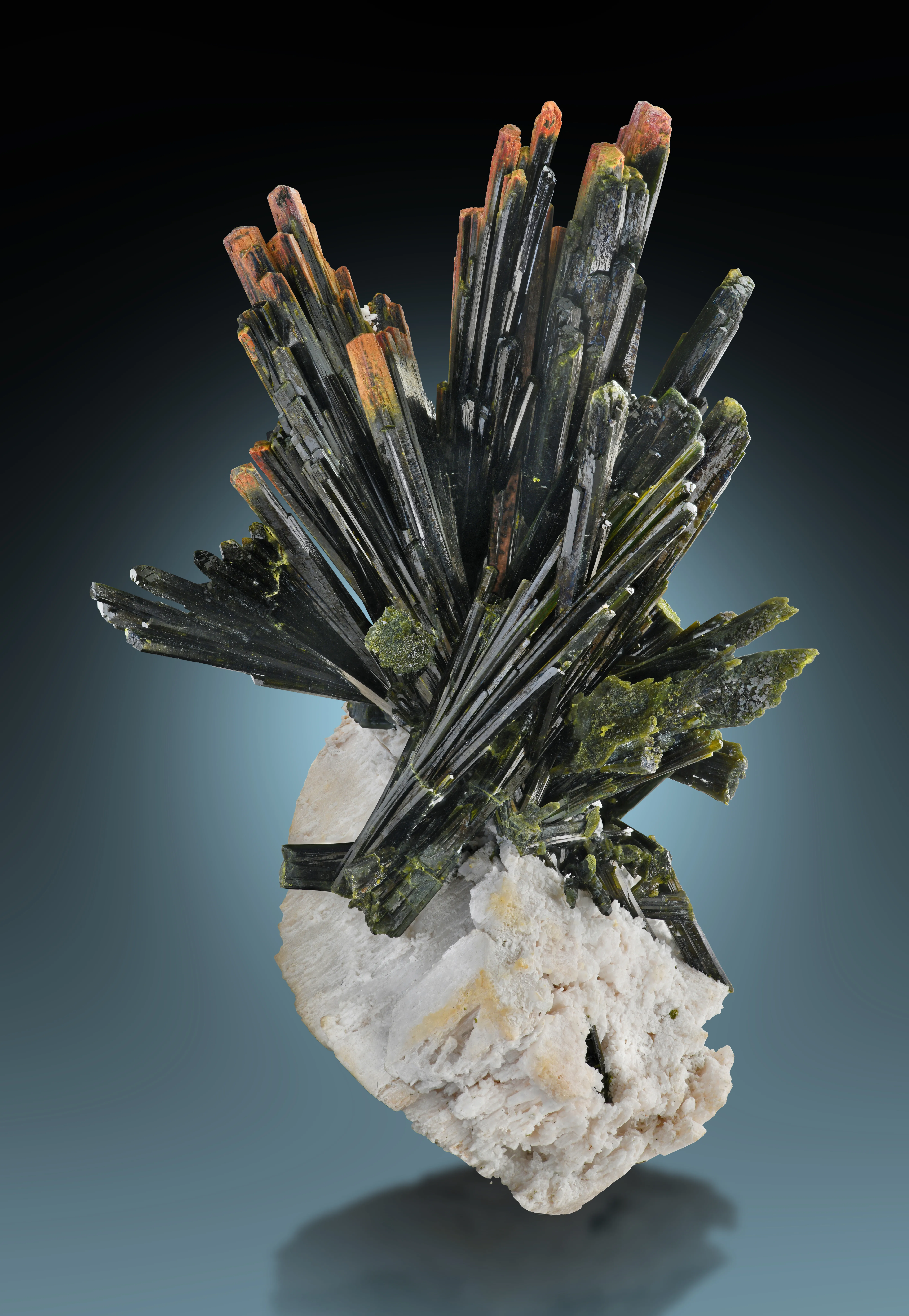 Epidote from Pakistan, Balochistan, Khuzdar District - image 1