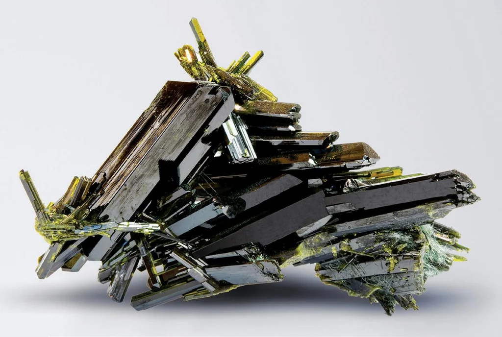Epidote from Salzburg, Austria image