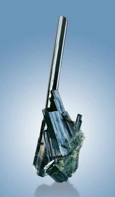 Epidote from Salzburg, Austria - image 3