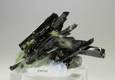 Epidote from Salzburg, Austria - image 3