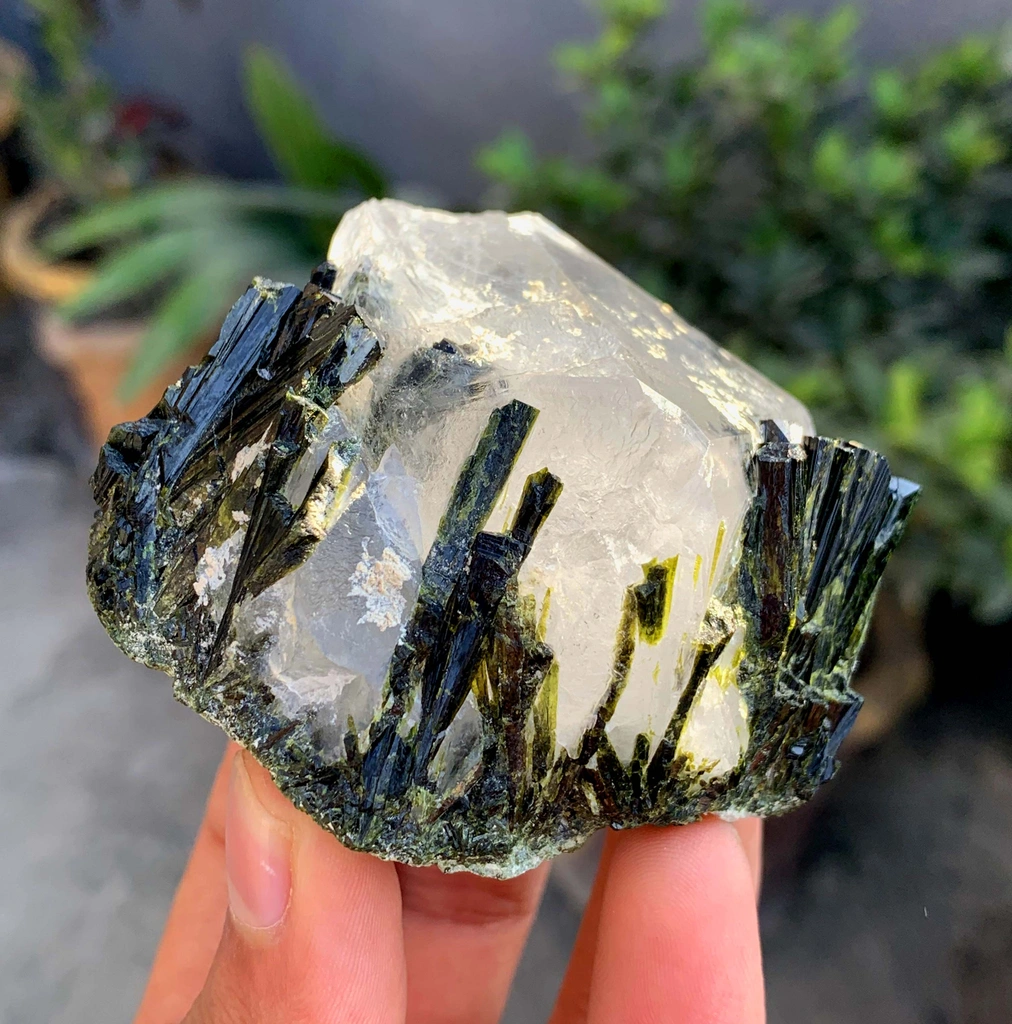 Epidote from Skardu District, Gilgit-Baltistan, Pakistan - image 7