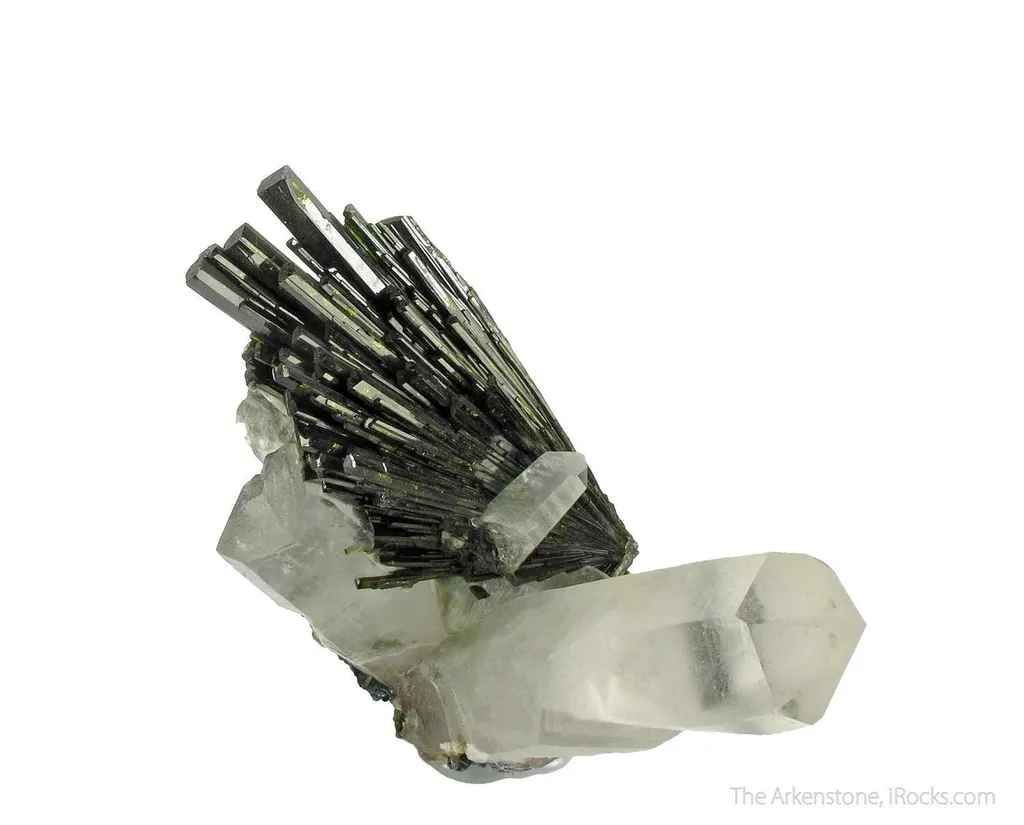 Epidote on Quartz - image 4