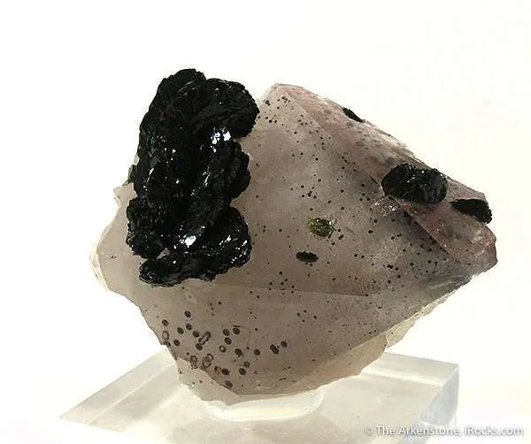 Epidote on Quartz image