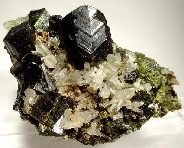Epidote, Quartz - image 1
