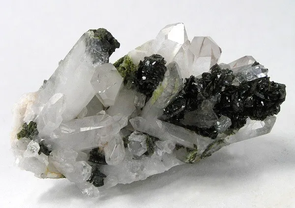 Epidote, Quartz - image 1