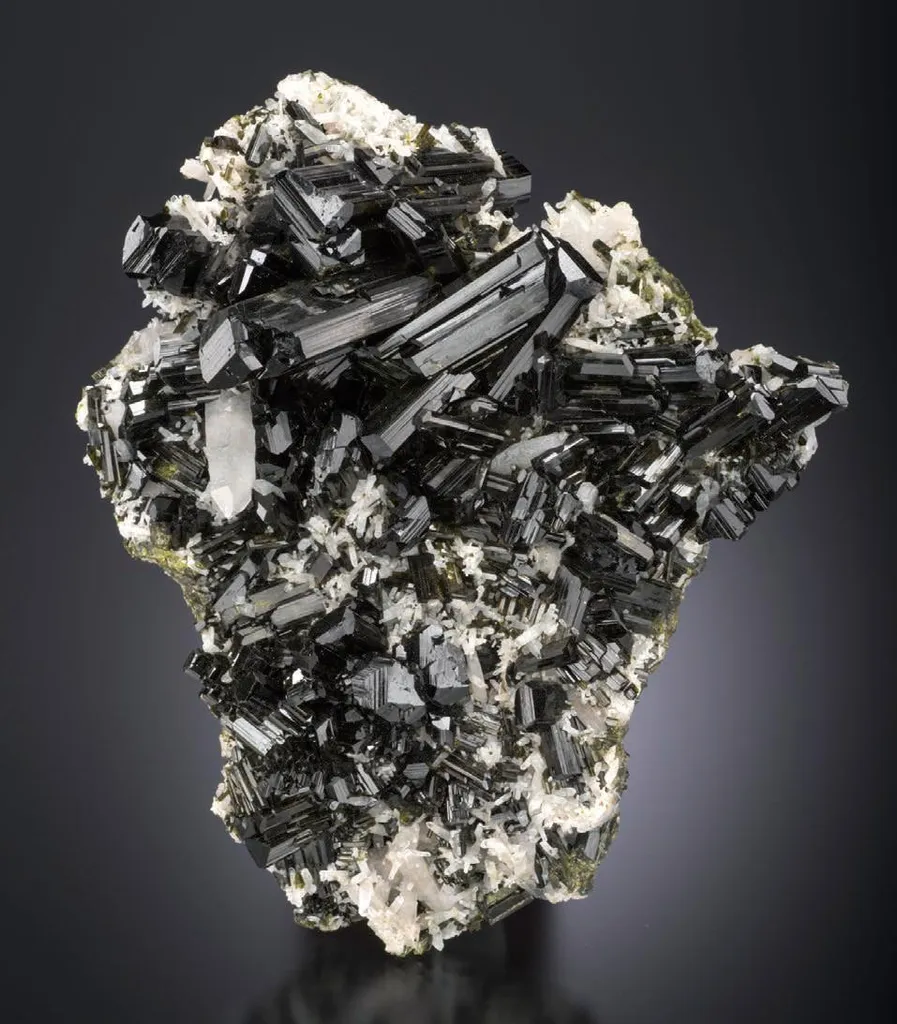 Epidote, Quartz image