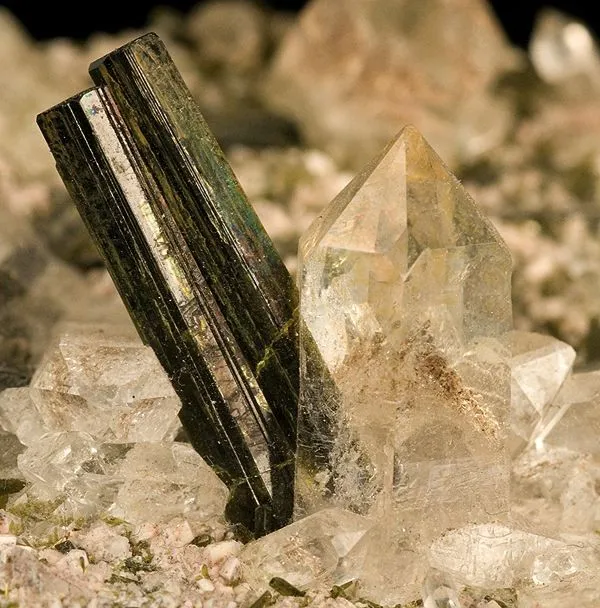 Epidote, Quartz - image 2