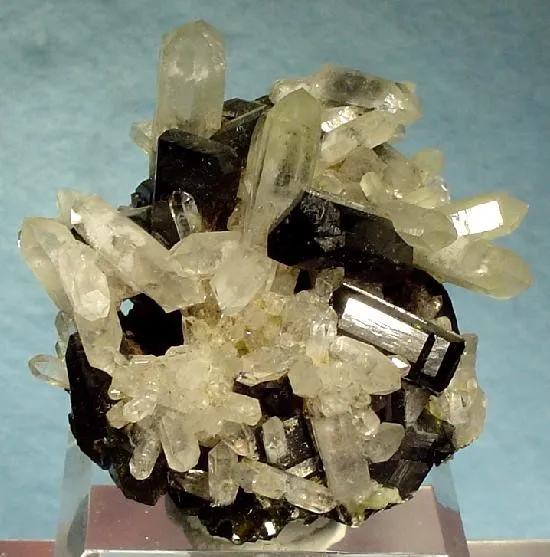 Epidote, Quartz image