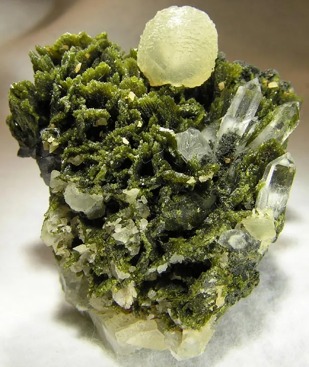 Epidote, Quartz, Calcite, Magnetite image