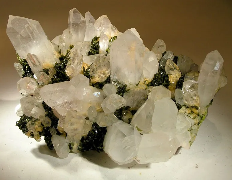 Epidote, Quartz image