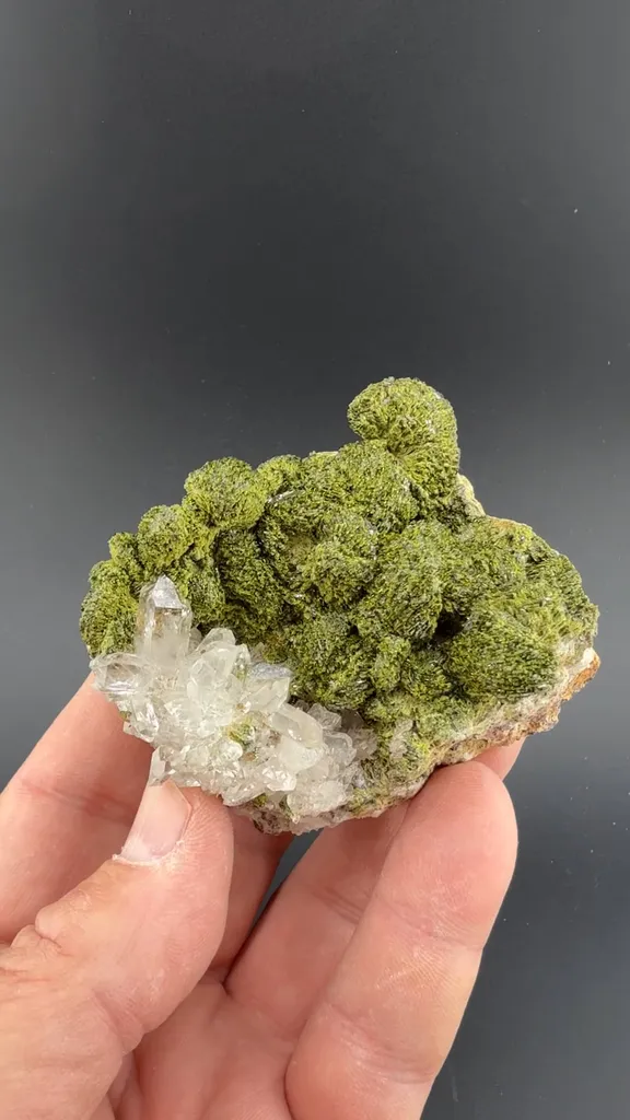 Epidote with Quartz image