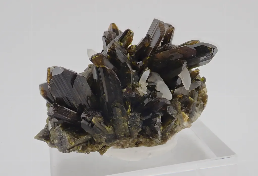 Epidote with Quartz - image 3