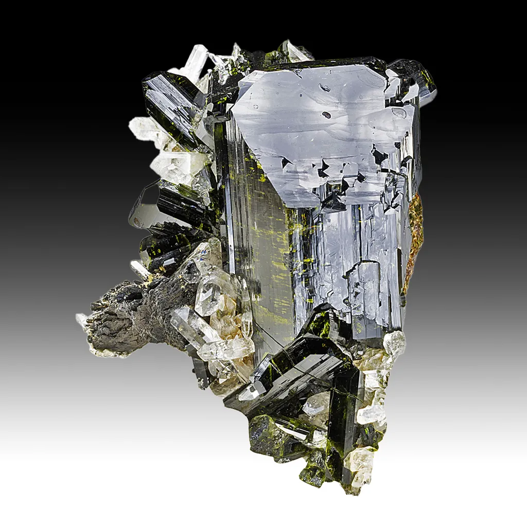 Epidote with Quartz image