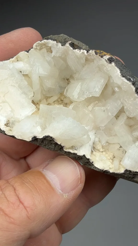 Epistilbite from Nashik, Nashik District, Nashik Division, Maharashtra, India - image 2