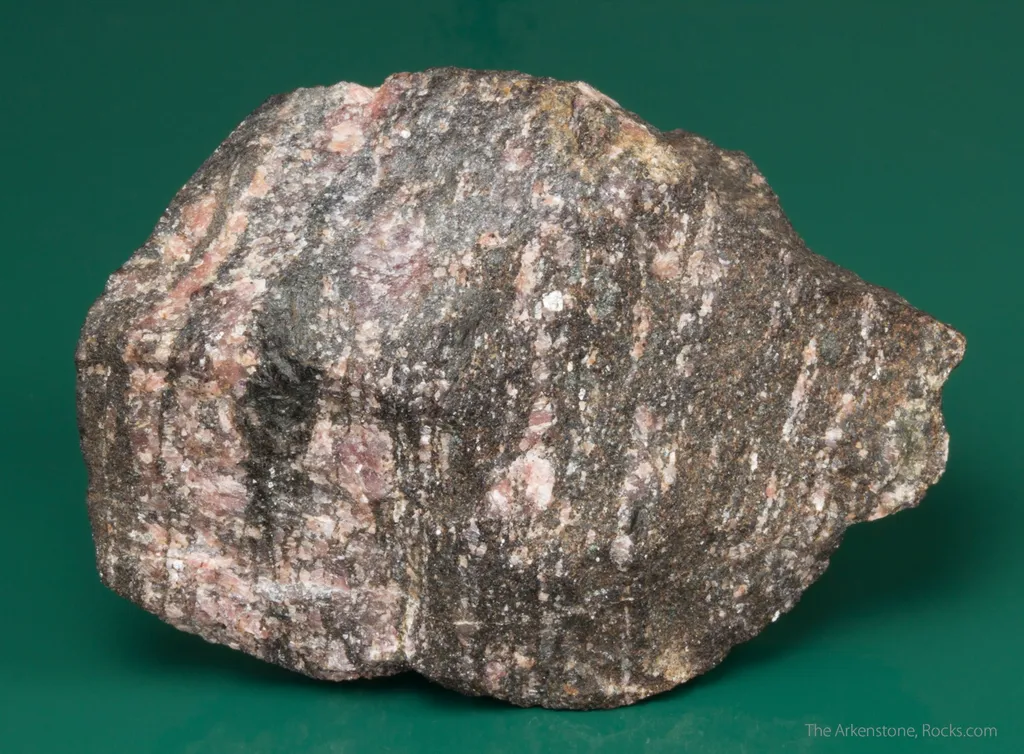 Ericssonite with Orthoericssonite, Schefferite, and Rhodonite image