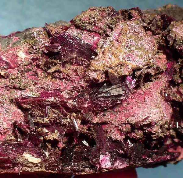Erythrite - image 2
