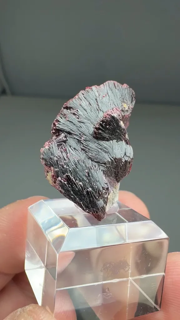 Erythrite - image 2