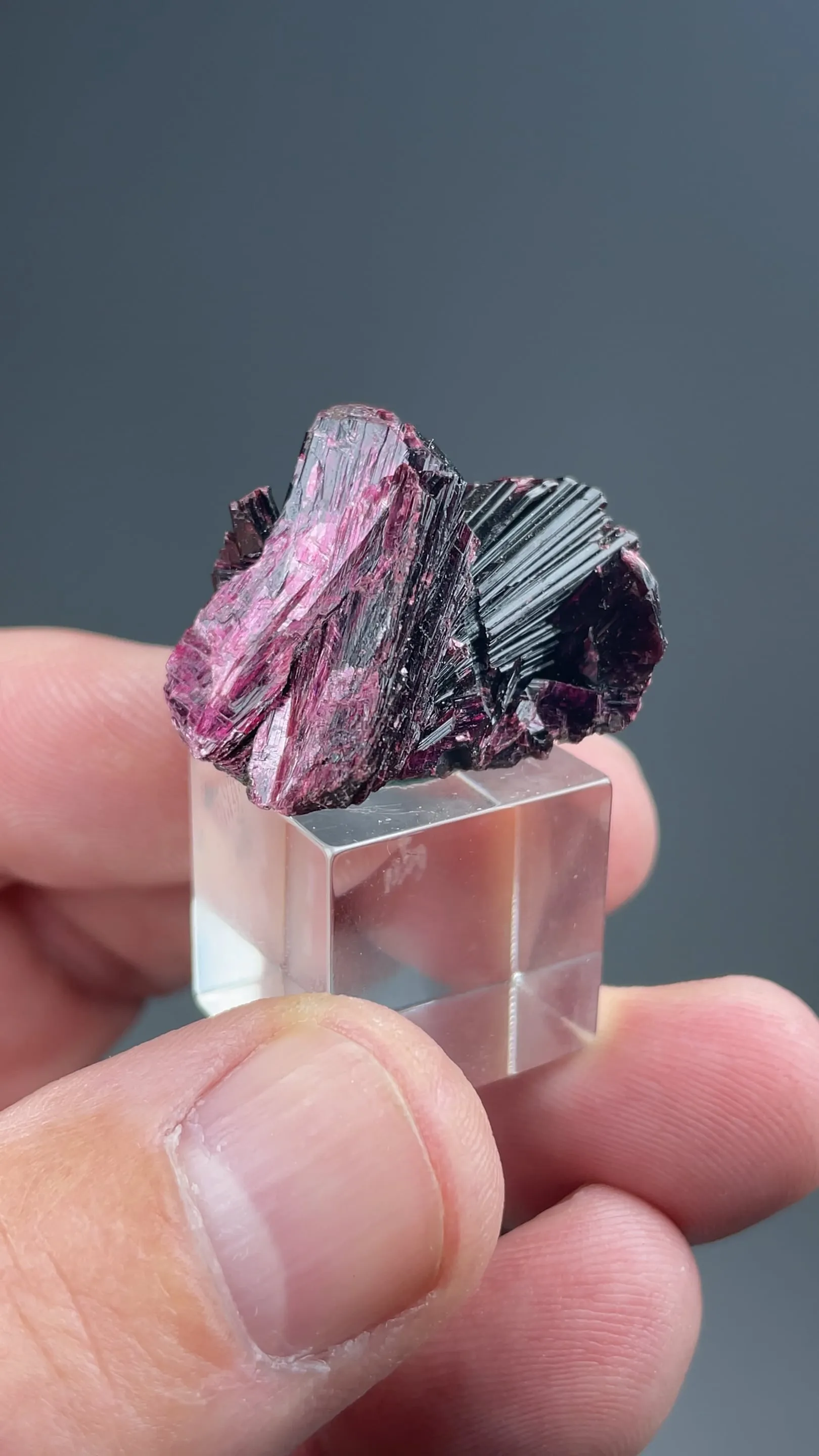 Erythrite - image 2