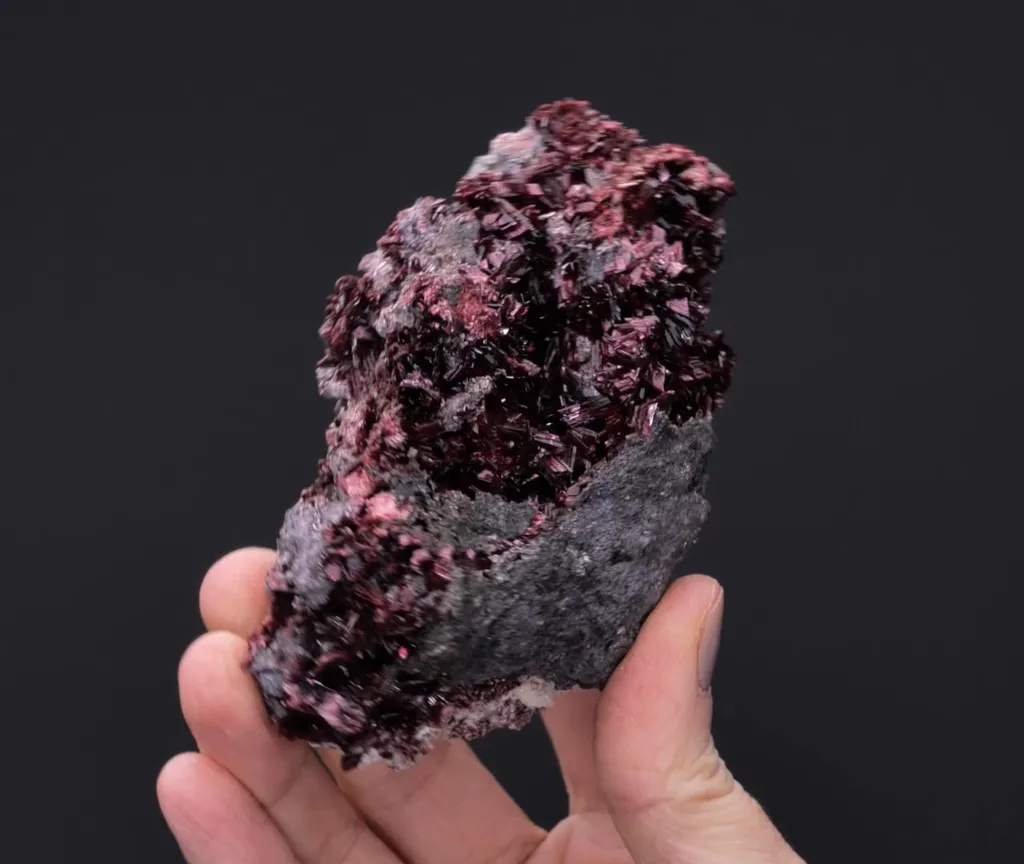 Erythrite - image 2