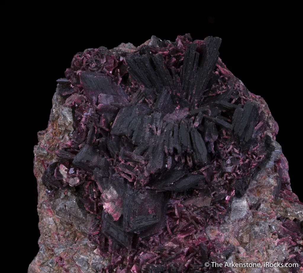 Erythrite - image 3