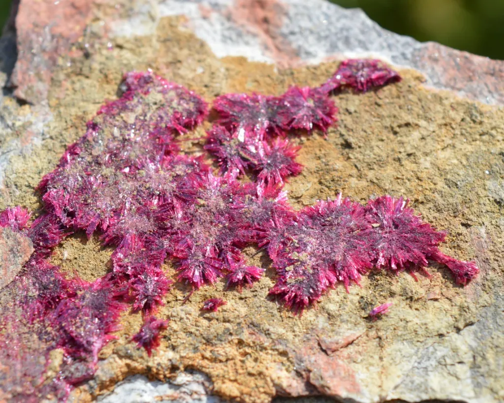 Erythrite - 686 grams - Mount Cobalt Mine, Selwyn District, Cloncurry Shire, Queensland, Australia - image 4