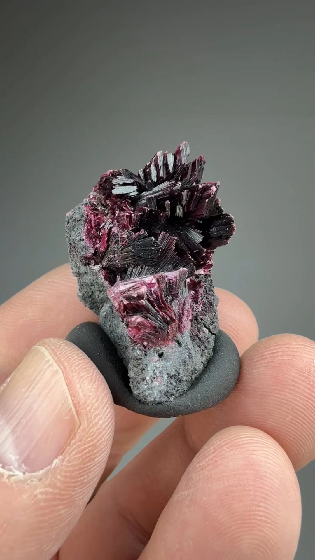 Erythrite - image 2
