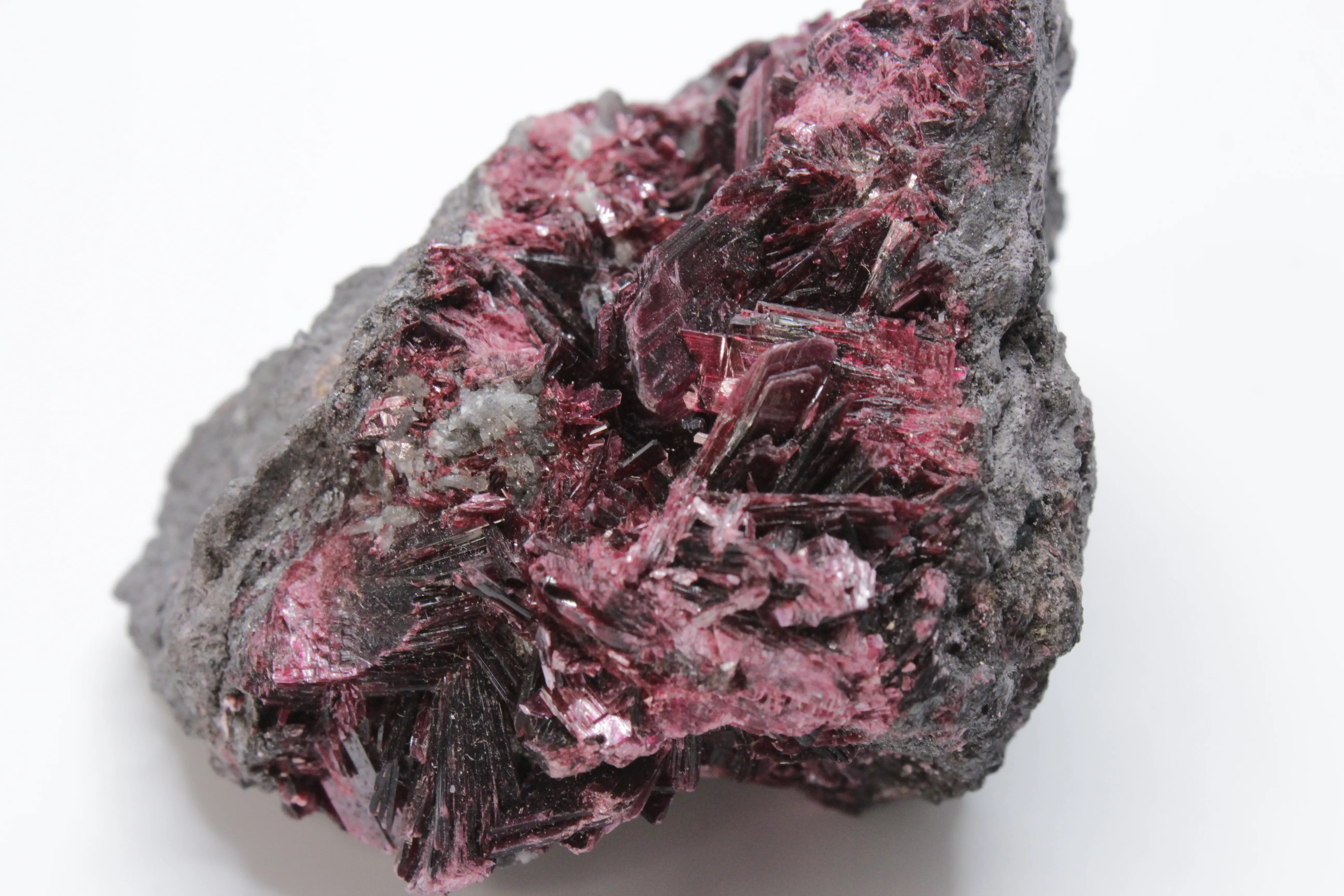Erythrite - image 2
