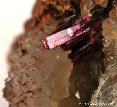 Erythrite on Quartz - image 4