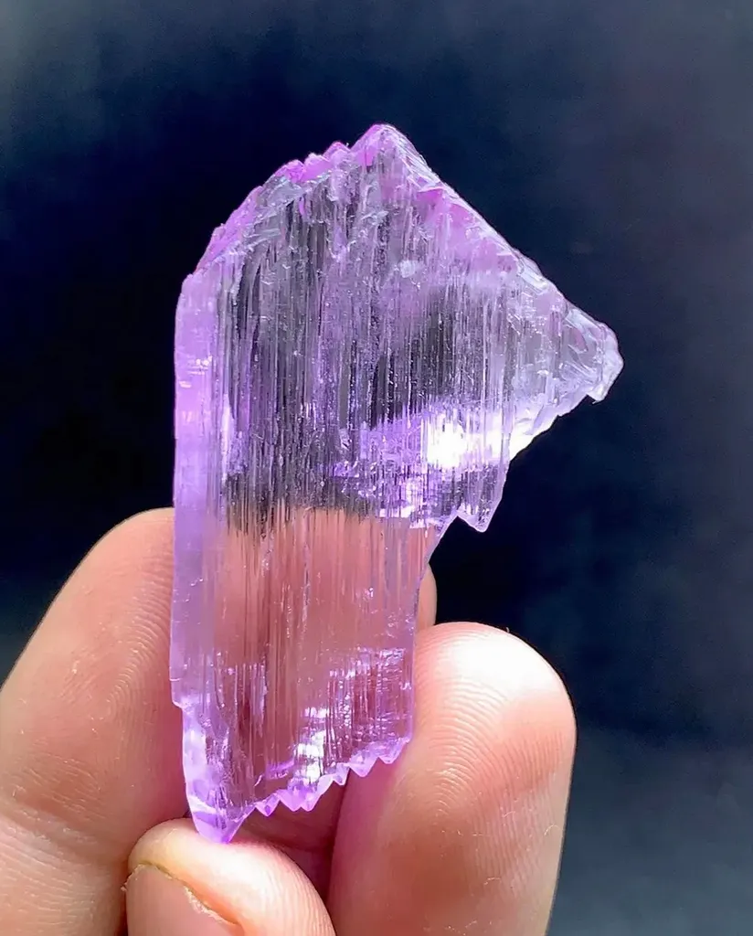 Etched kunizte / spodumene crystal mineral specimen @Afghanistan image
