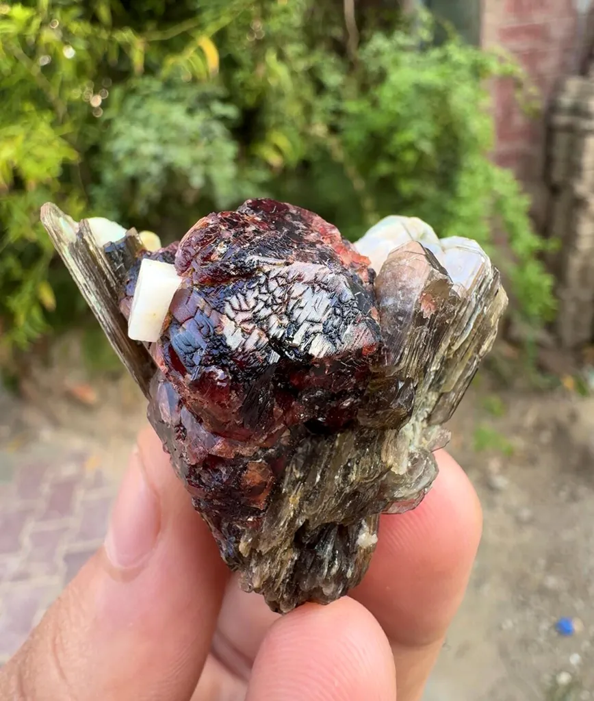 Etched spessartine Garnet on Star Muscovite mica mineral specimen FROM Pakistan - image 6