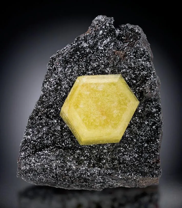 Ettringite, Manganite - image 1