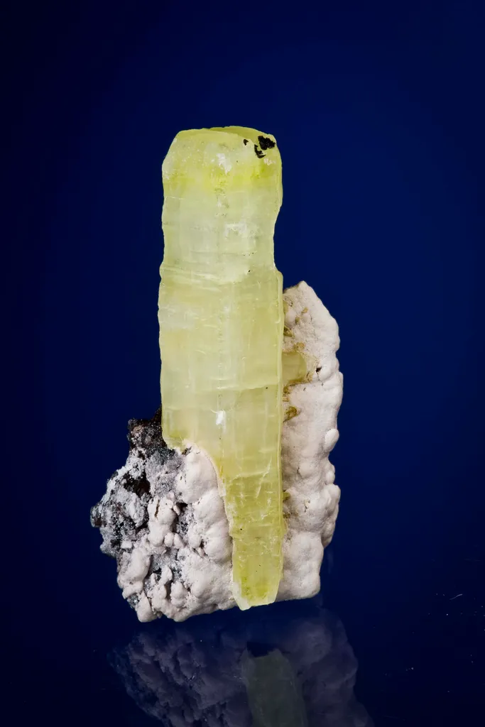 Ettringite on Oyelite image