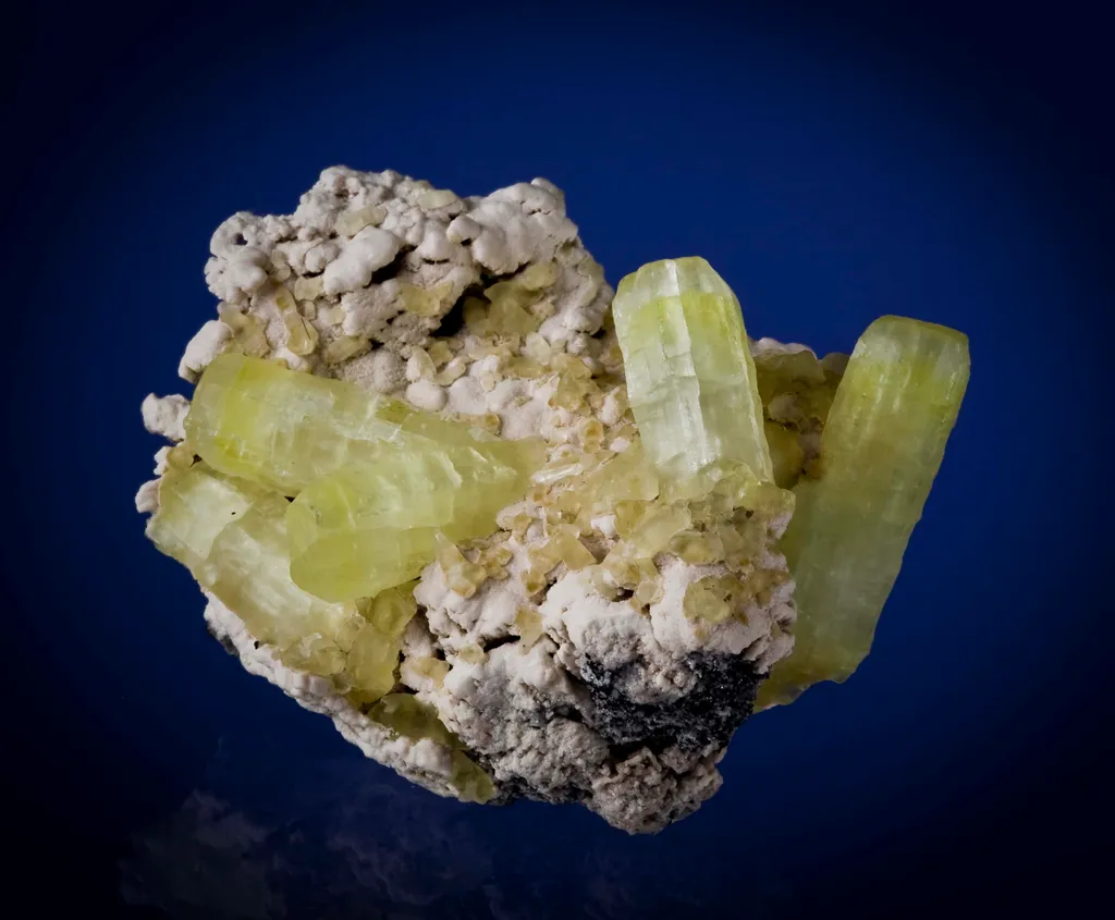 Ettringite on Oyelite image