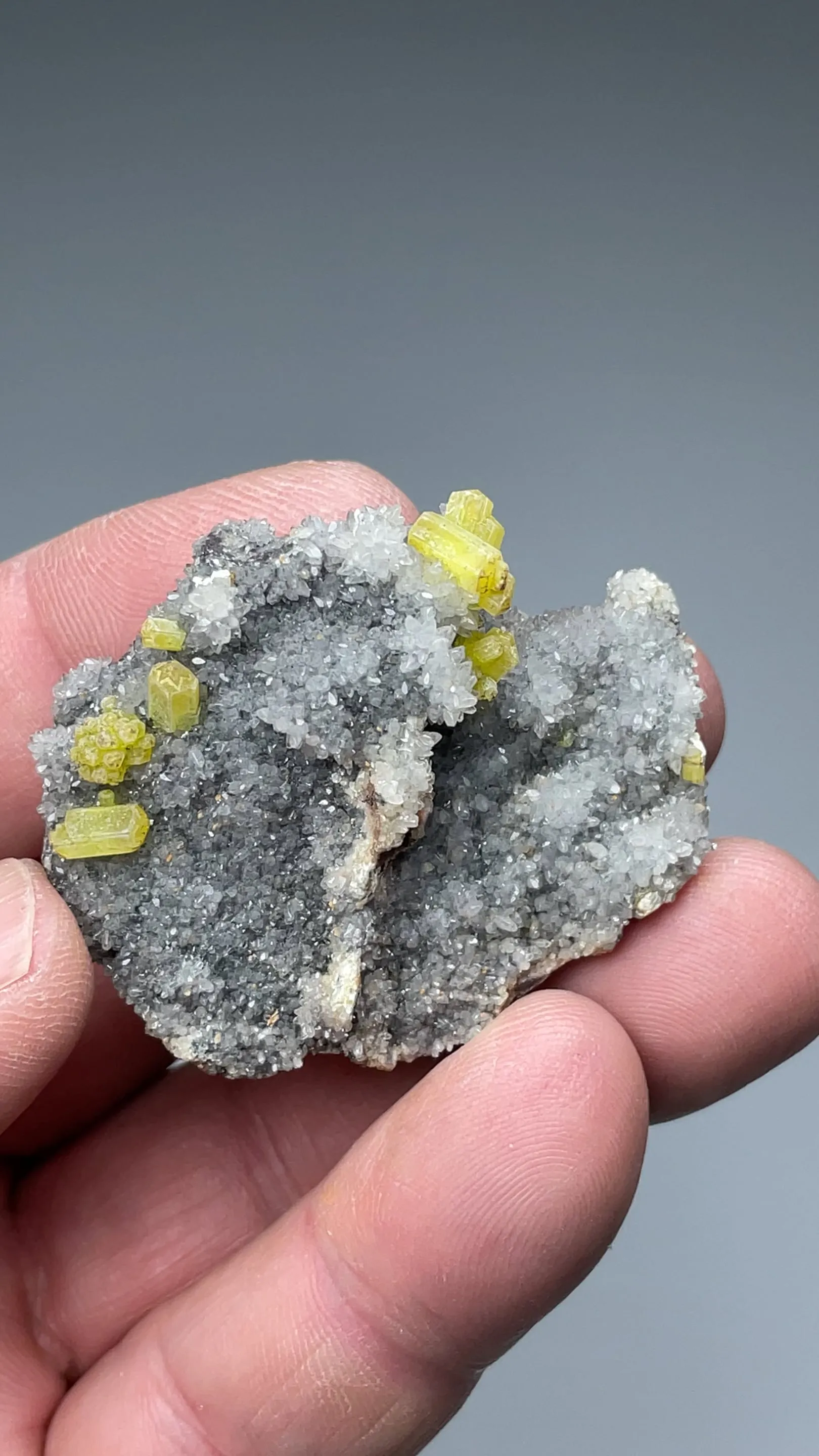 Ettringite with Calcite - image 2