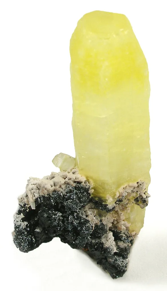 Ettringite With Hausmannite and Oyelite - image 3