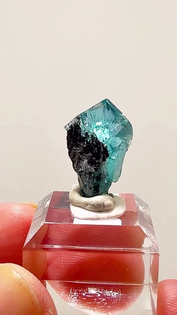 Euclase image