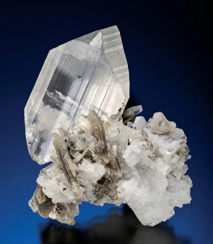 Euclase, Albite, Muscovite image