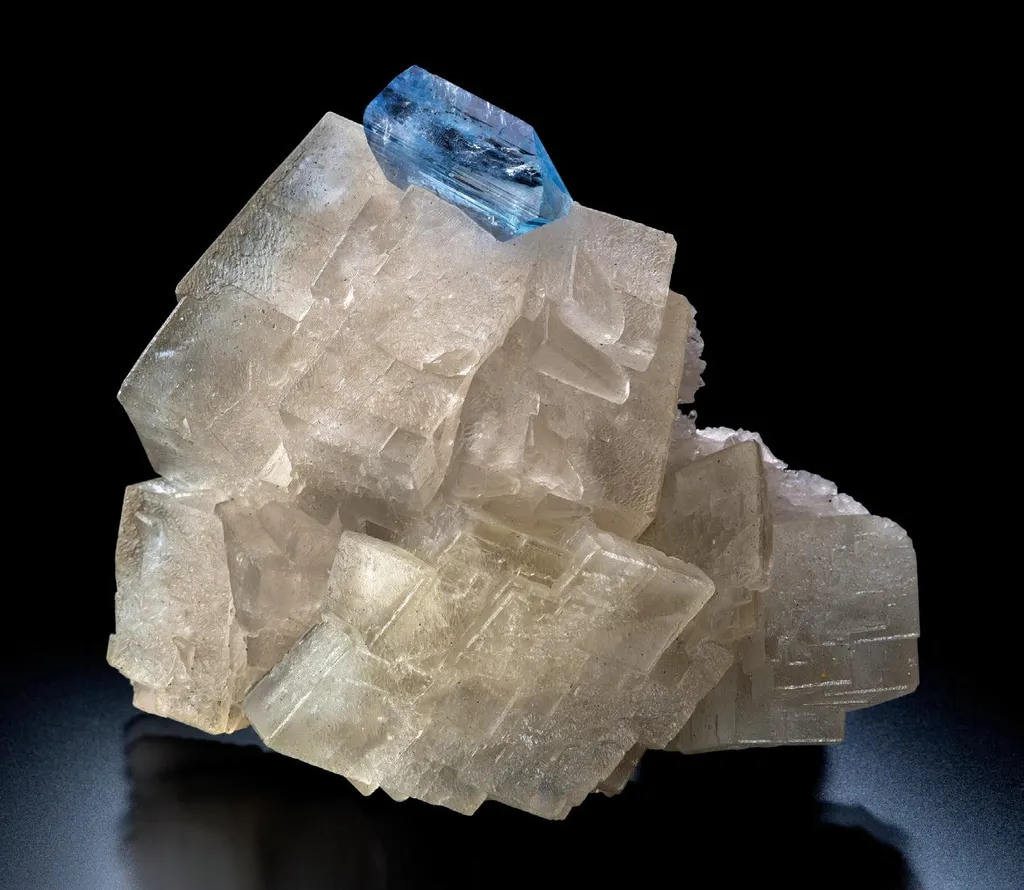 Euclase, Calcite image