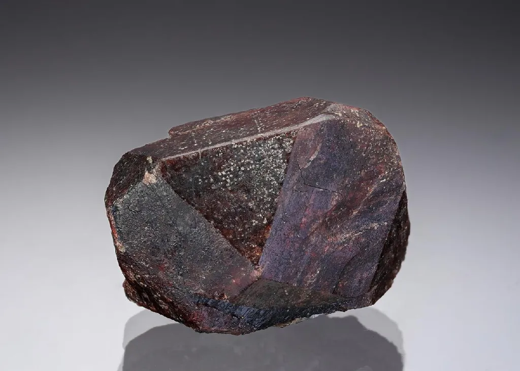 Eudialyte image