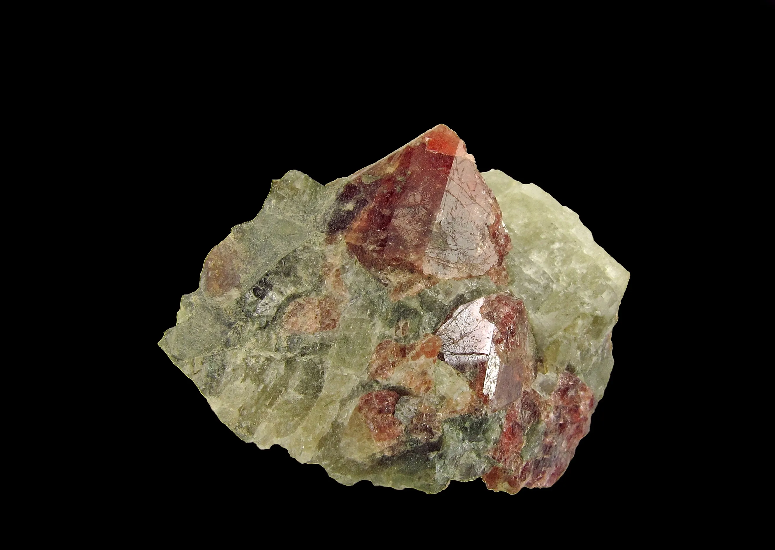 Eudialyte - image 2