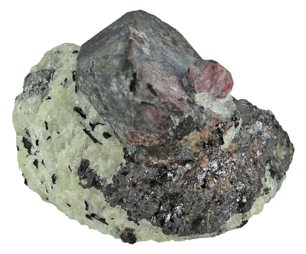 Eudialyte - image 2